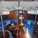 Πλωτό κατάλυμα Boat Puma 34