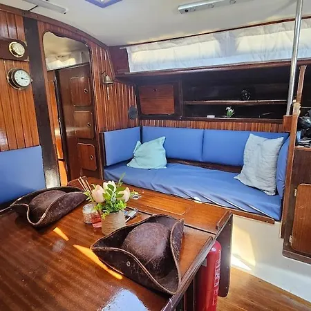 Bateau-hôtel Boat Puma 34 *