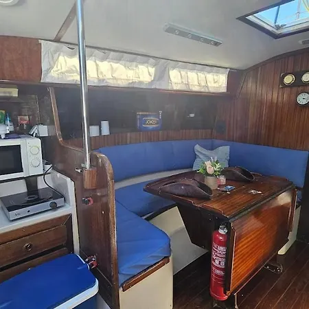 Boat Puma 34 Bateau-hôtel