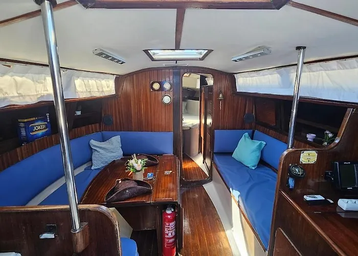 Botel Boat Puma 34