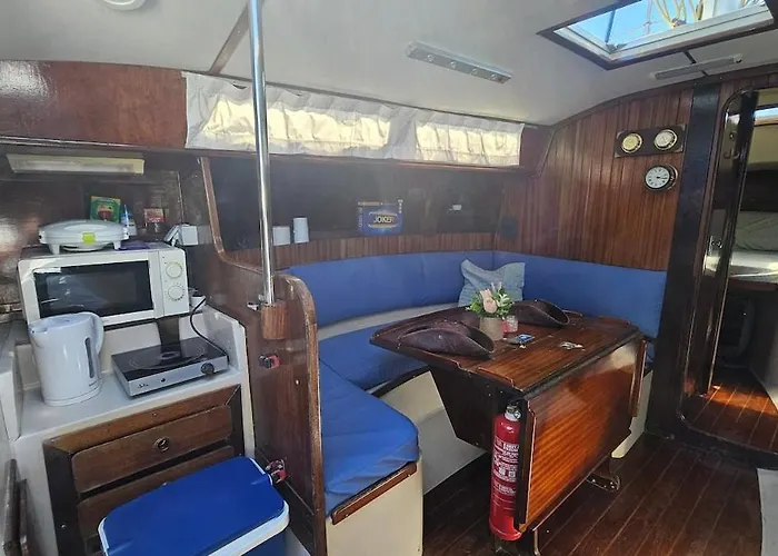 Boat Puma 34 بوتيل