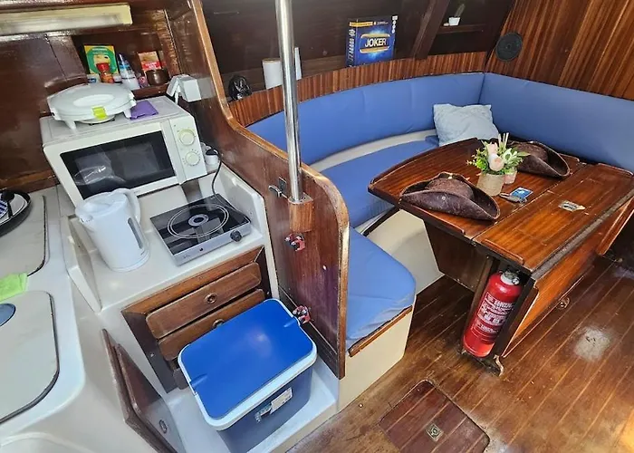 Botel Boat Puma 34 Lisboa