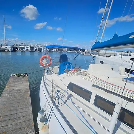 Hotel en barco Boat Puma 34