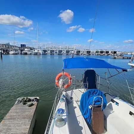 Boat Puma 34 Hotel en barco *