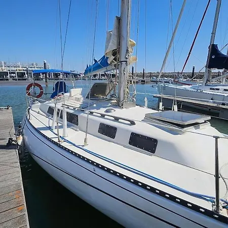 Boat Puma 34 Båthotell *