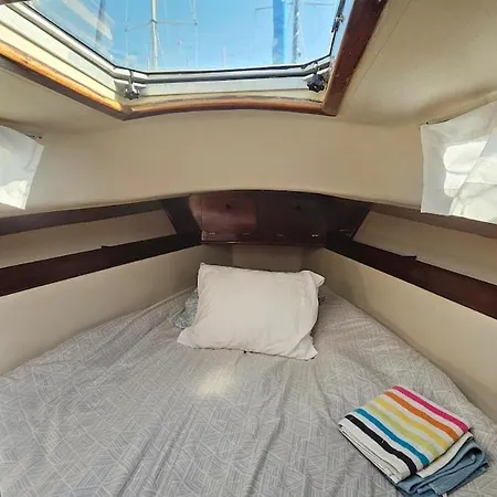 Hotel en barco Boat Puma 34 Lisboa