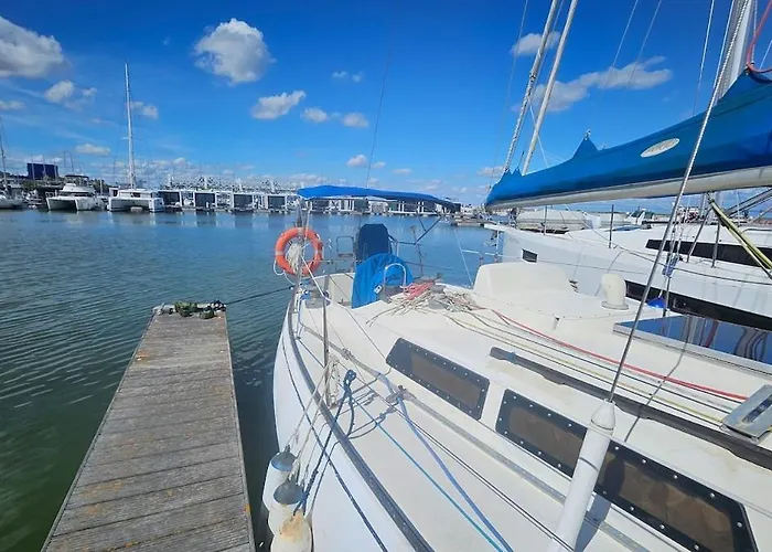 船屋 Boat Puma 34