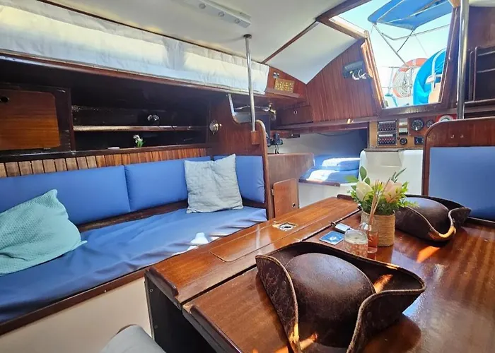 Boat Puma 34 船屋 *